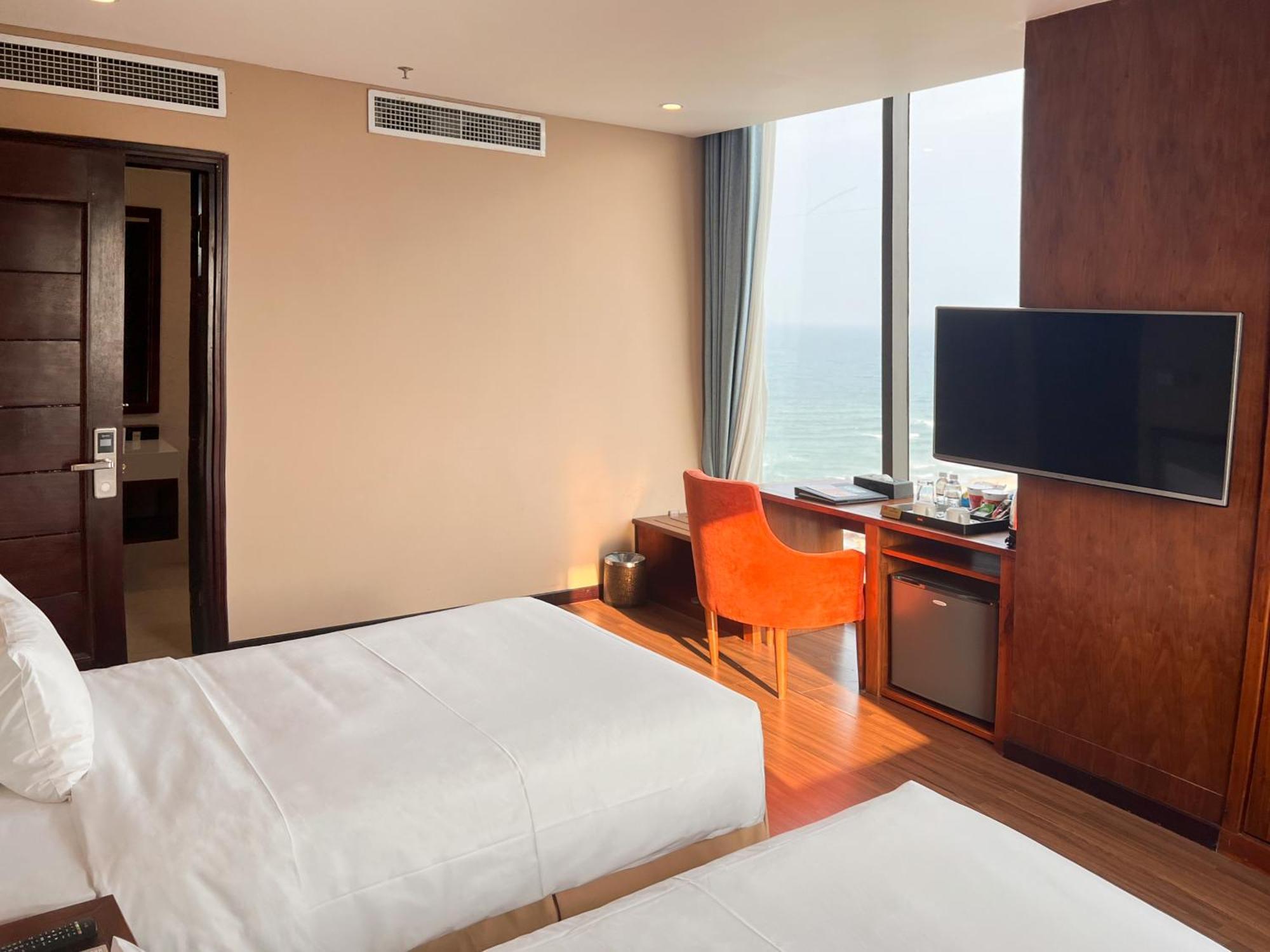 Yarra Ocean Suites Danang Eksteriør billede