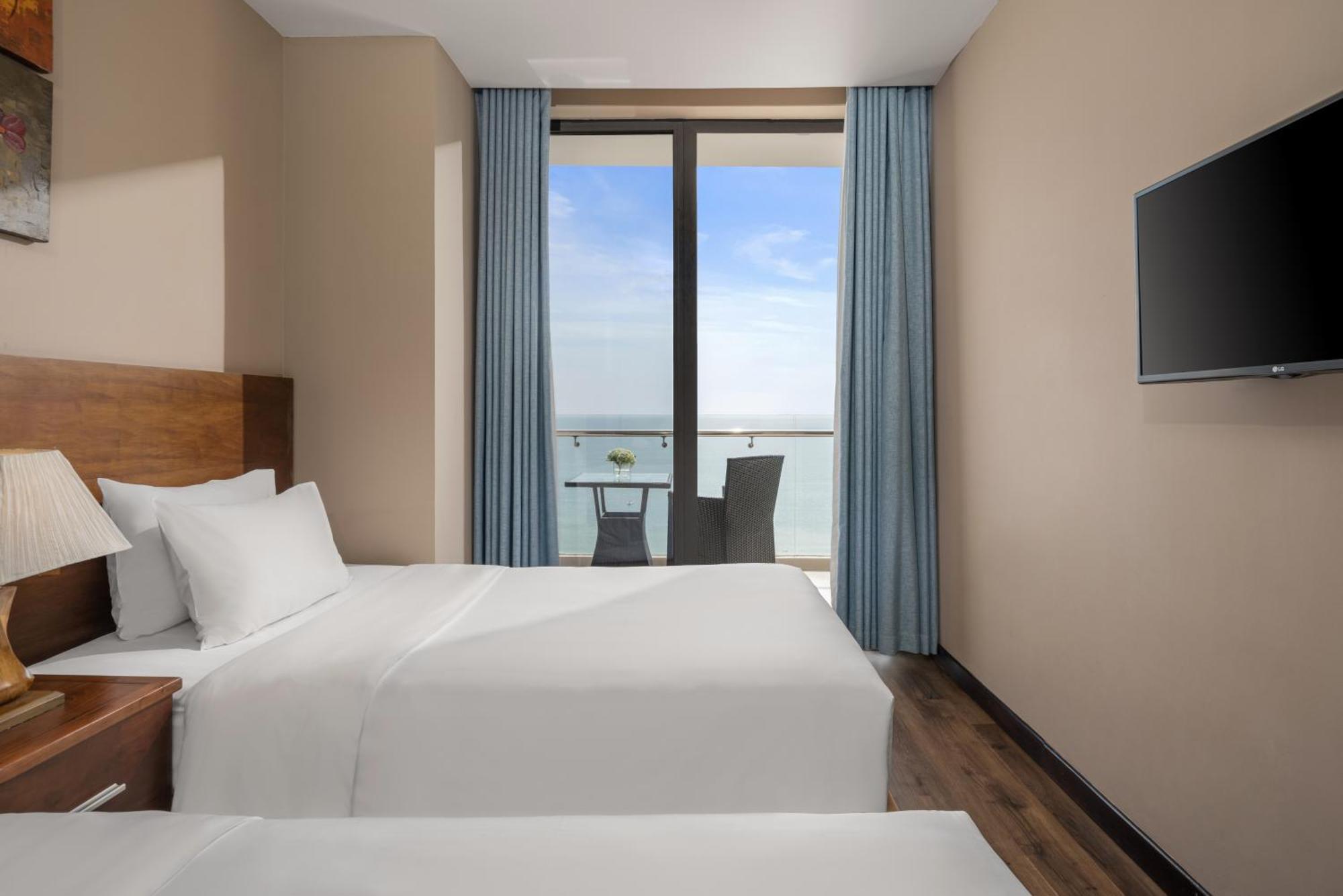 Yarra Ocean Suites Danang Eksteriør billede