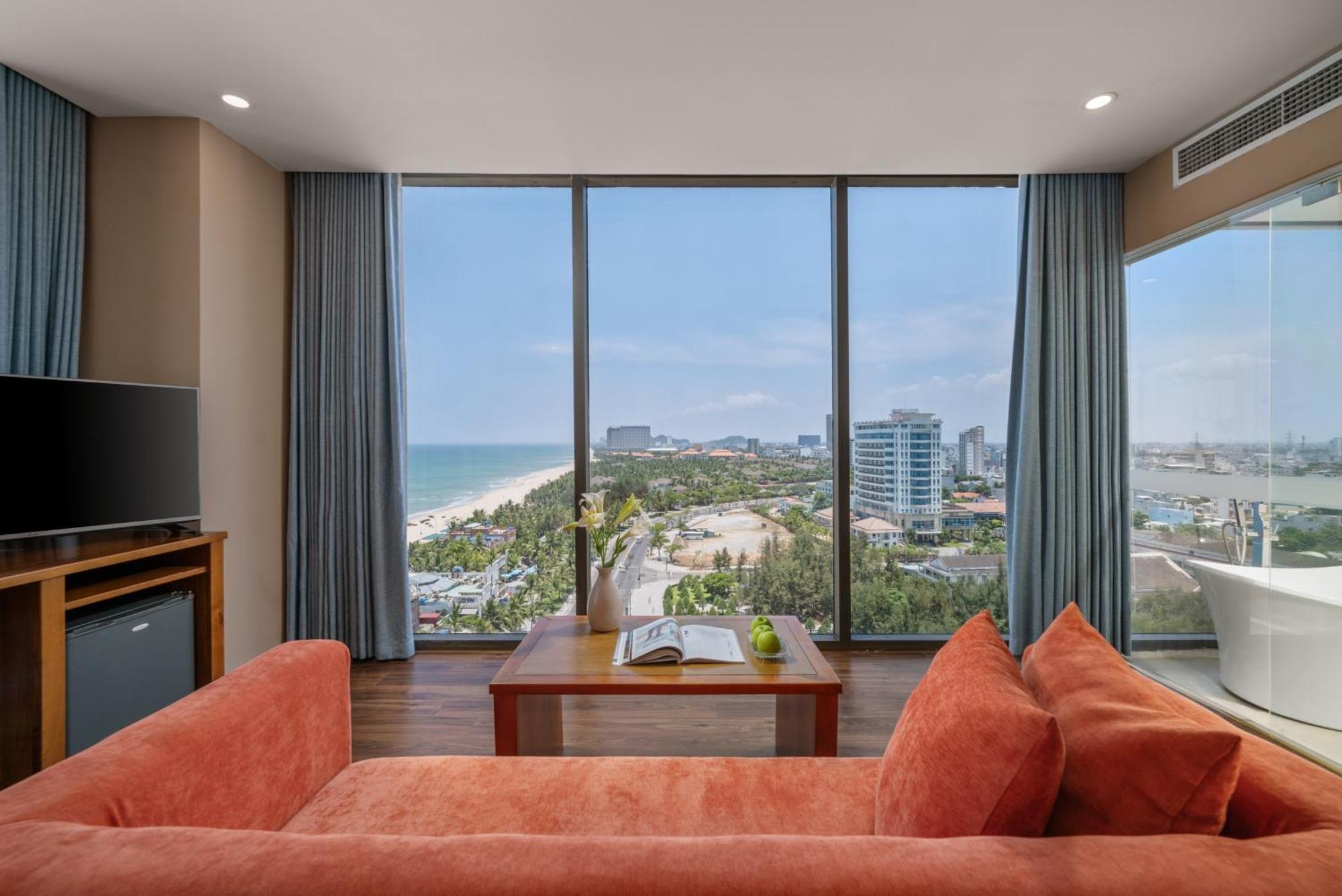 Yarra Ocean Suites Danang Eksteriør billede