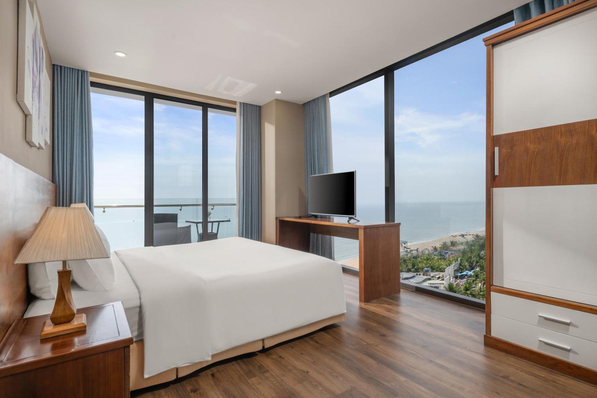 Yarra Ocean Suites Danang Eksteriør billede