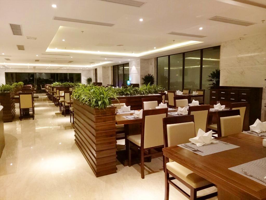 Yarra Ocean Suites Danang Eksteriør billede